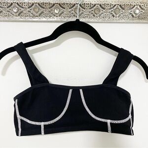 Black and White Rbbed Lounge Bra Seamless M/L